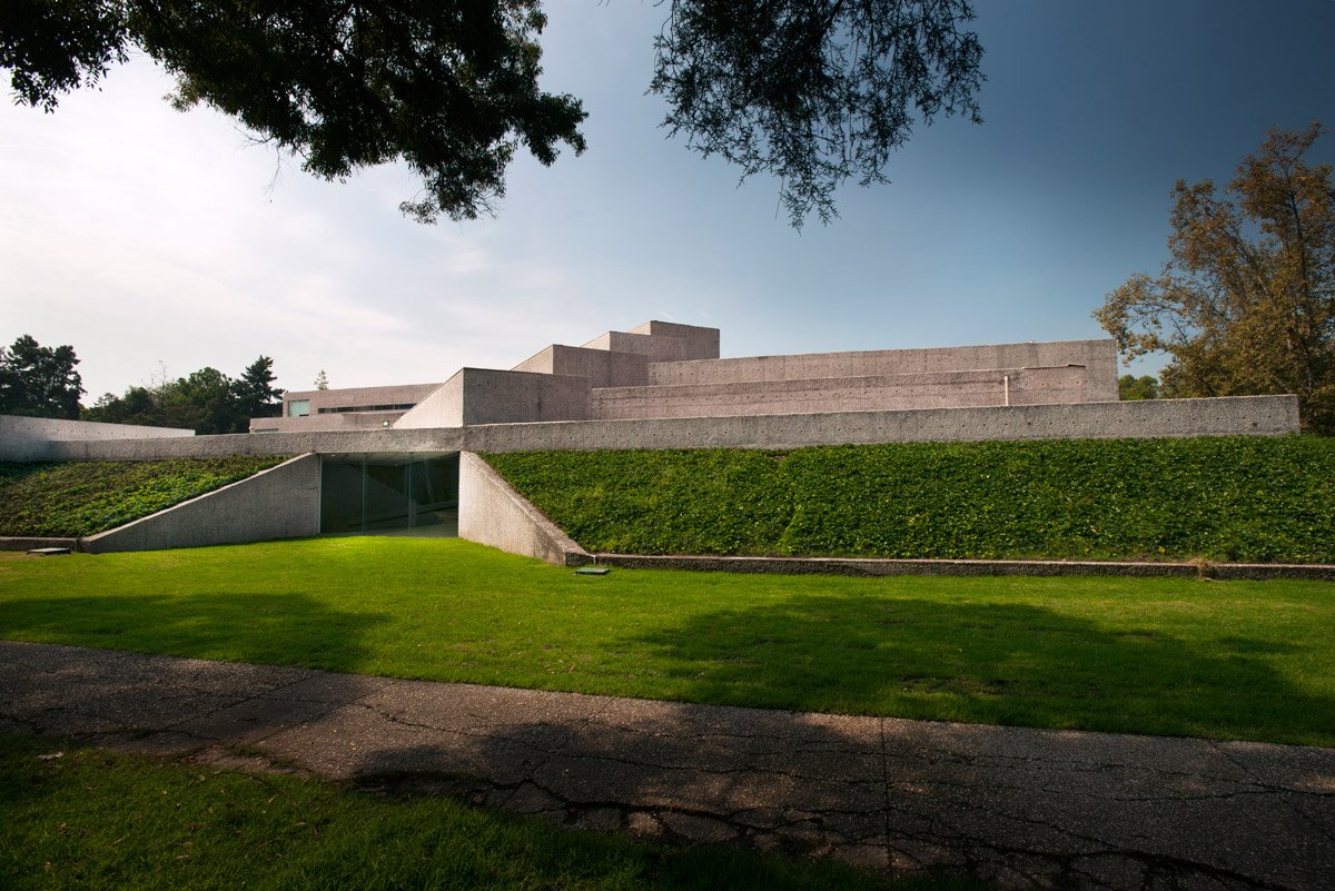 Vista posterior del Museo Tamayo, fotografía de archivo de 2014.