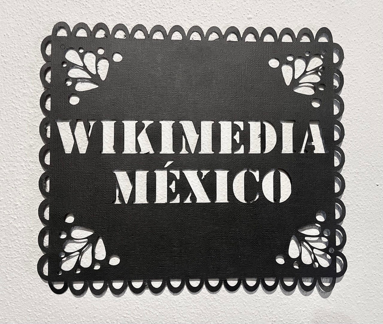 Papel picado elaborado para una ofrenda de Día de Muertos en 2023; imagen de archivo.