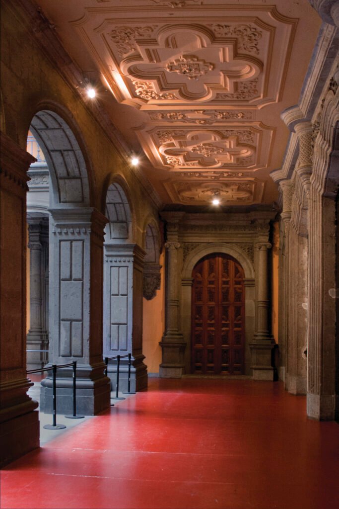 Corredor interior del Colegio de San Ildefonso en una fotografía de archivo de 2008.